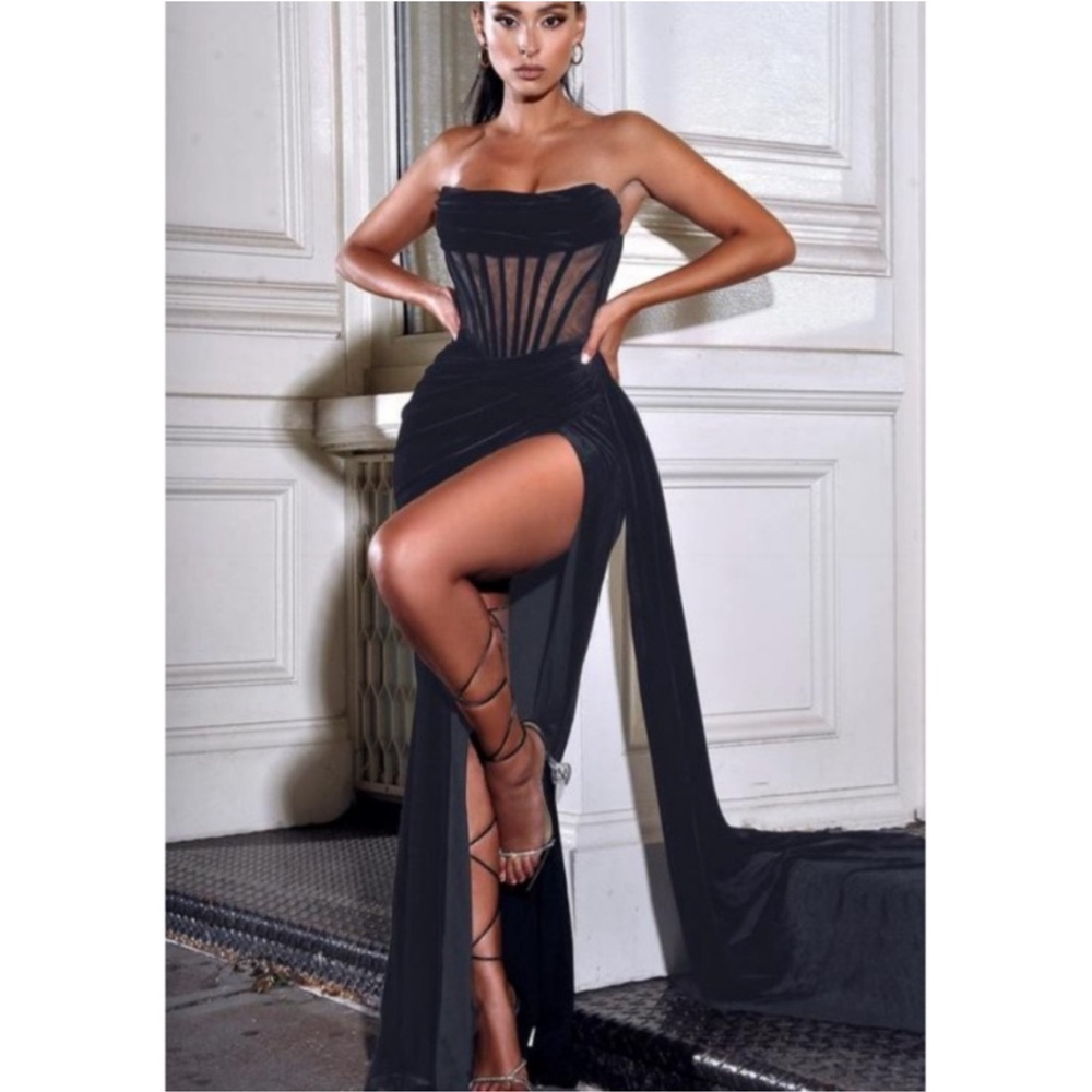 Elegant Black Evening Dress